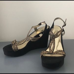 Carlos Santana black/gold wedges